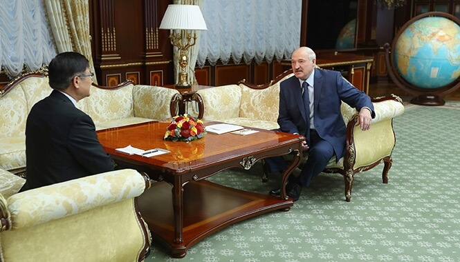 Встреча Александра Лукашенко с послом КНР в Беларуси Цуй Цимином